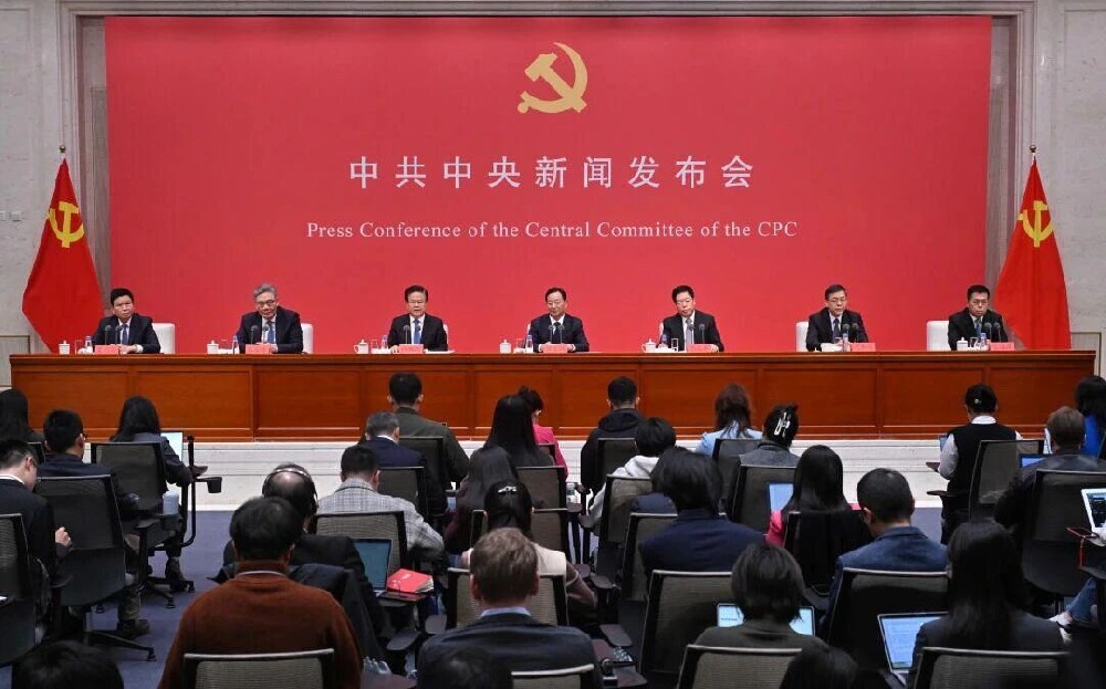 国家发改委明确表示：预计建设改造地下管网超70万公里，新增投资需求超5万亿